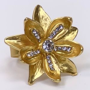 Faux Gold Flower and Diamond Ring